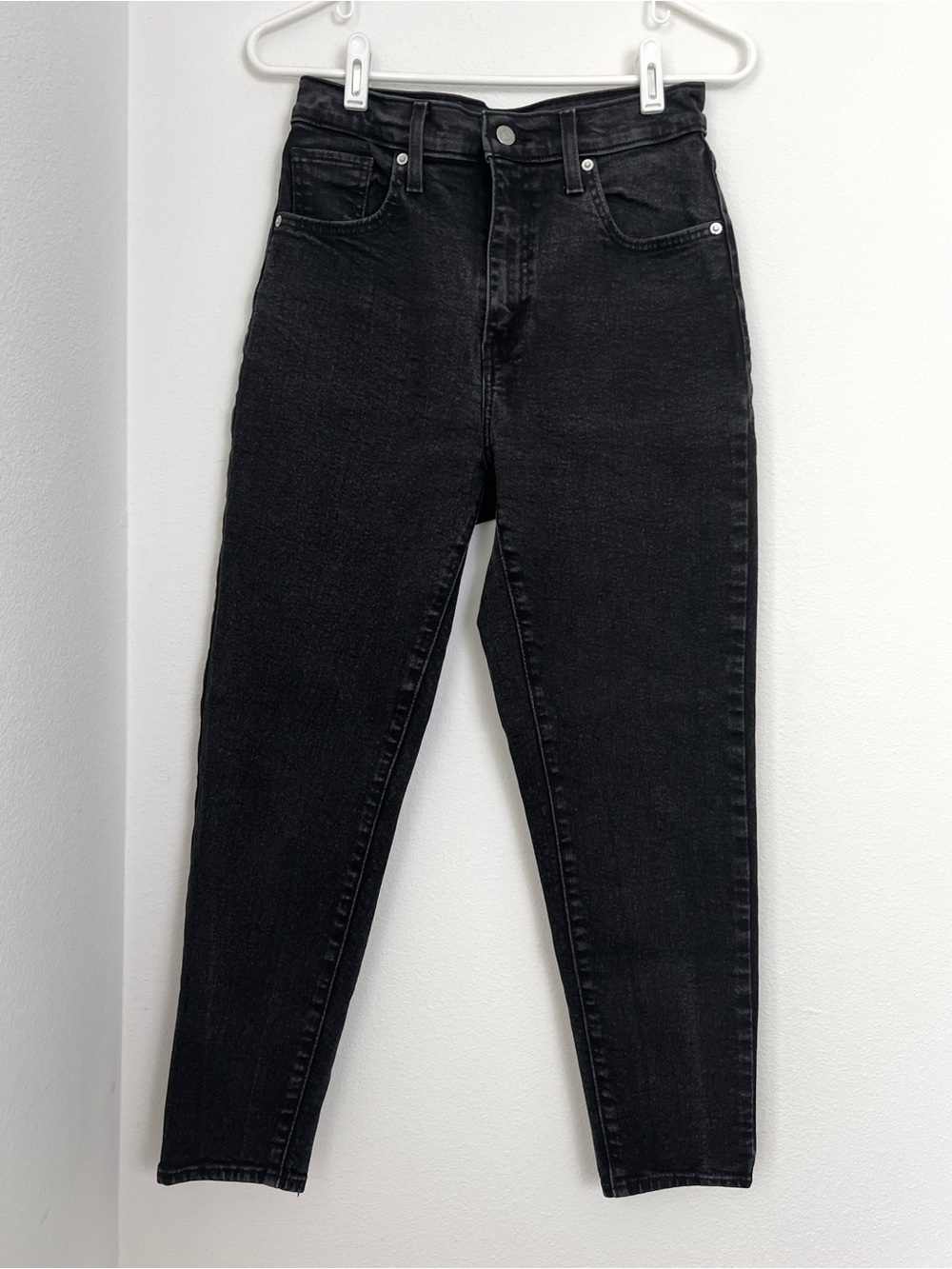 Levi’s High-Waisted Mom Jenas Washed Black Women's Jeans